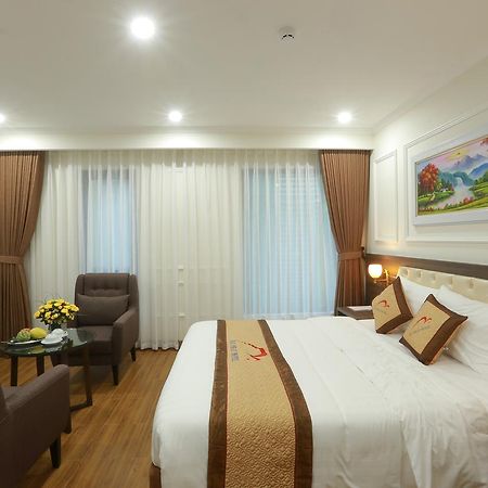 Dai Phat Hotel ハノイ市 エクステリア 写真