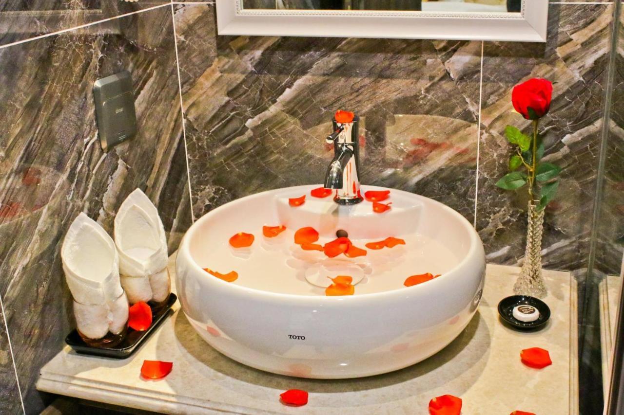 Dai Phat Hotel ハノイ市 エクステリア 写真