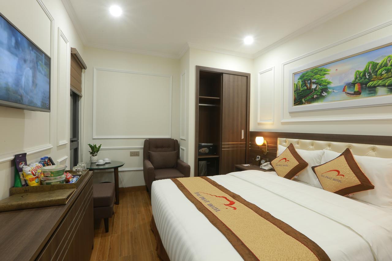 Dai Phat Hotel ハノイ市 エクステリア 写真